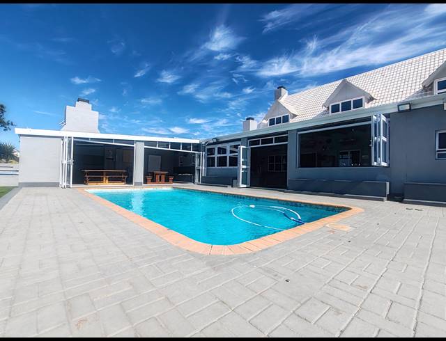 4 BEDROOM HOUSE FOR SALE IN LONG ACRES COUNTRY ESTATE